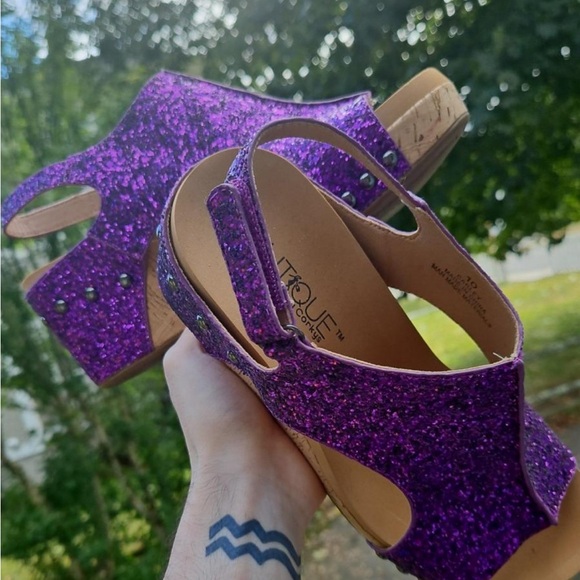 Corky Carley’s - Picture 6 of 6